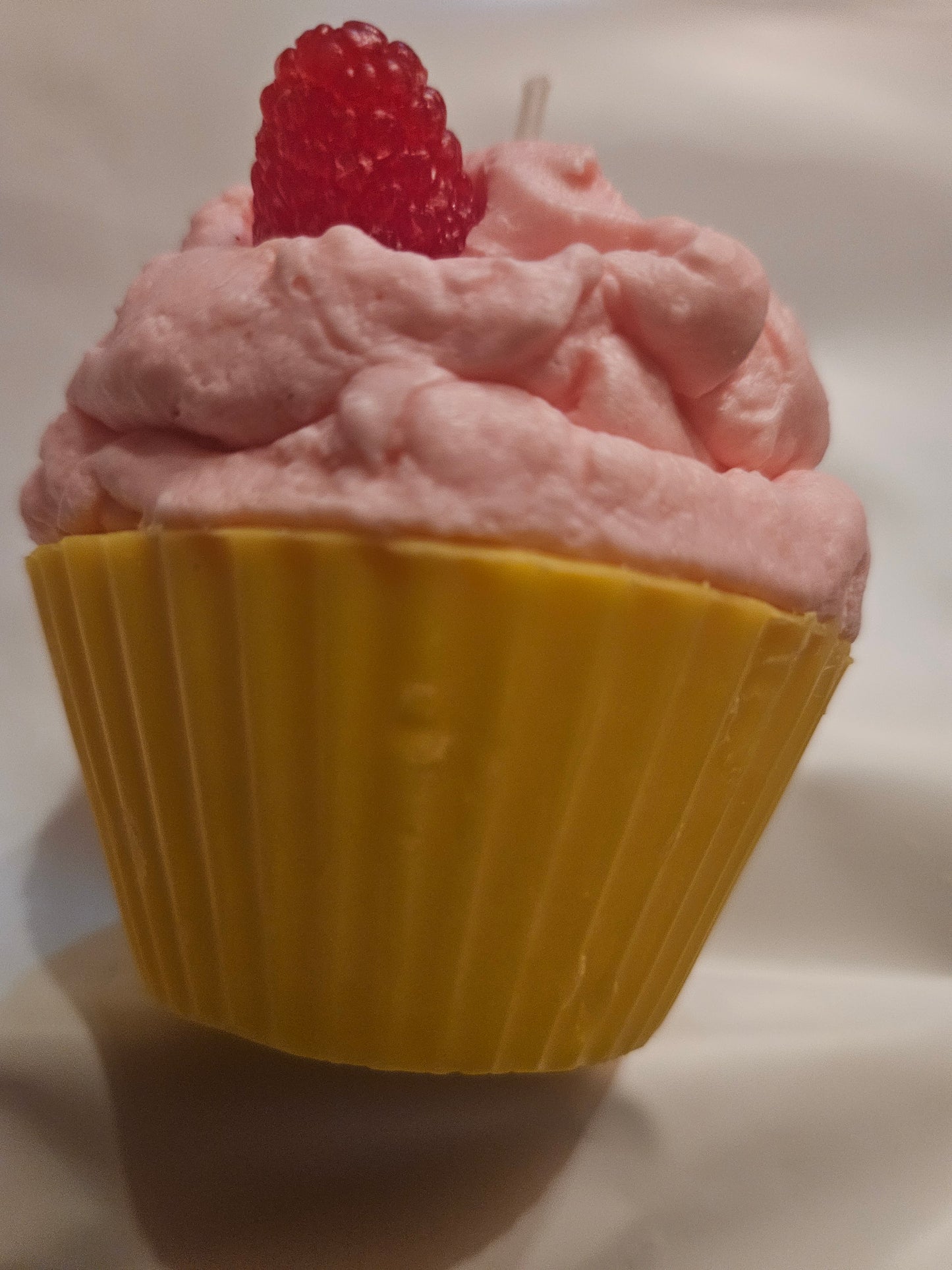 1 Cupcake Candle - Raspberry Lemonade